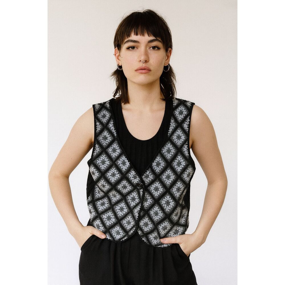 Vintage Crochet Patchwork Black Gray Vest Waistcoat Top  Women's Size Large